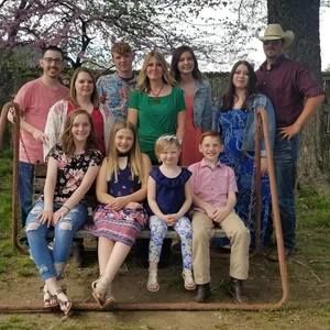 Meet your Posher, Chloe